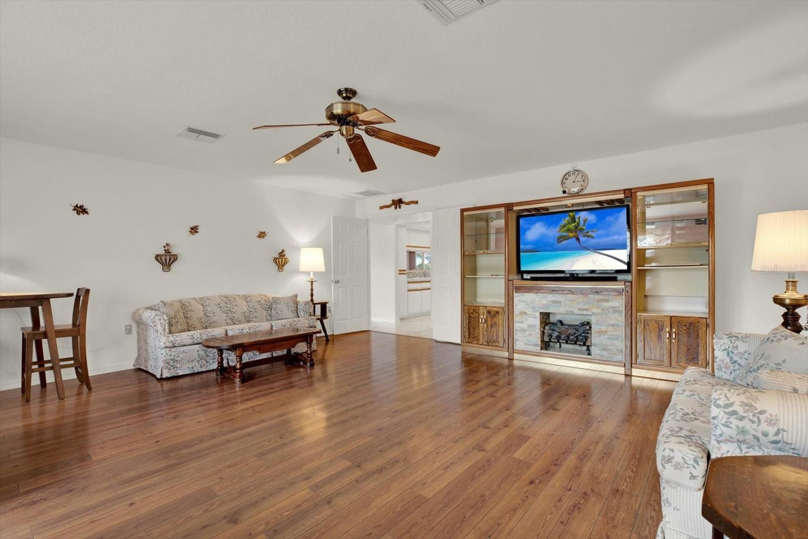 SKYLAND PINES LOT 31 - Residential