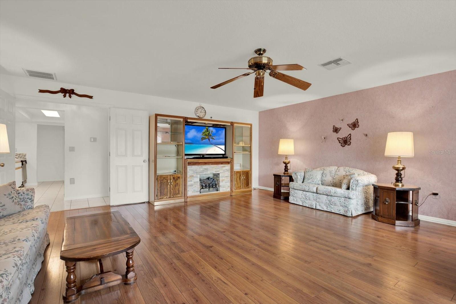 SKYLAND PINES LOT 31 - Residential