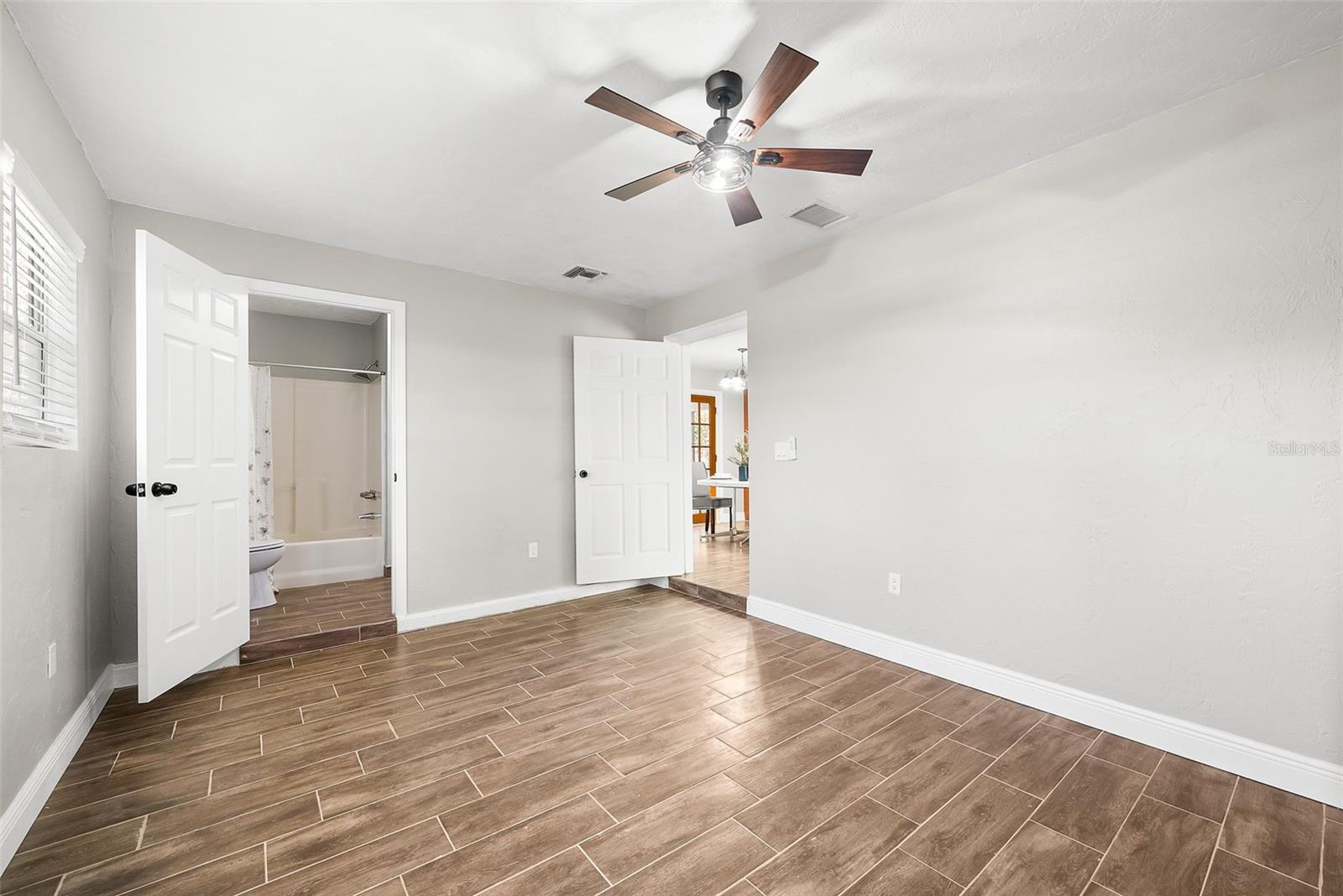 SOUTHSIDE TERRACE - Residential