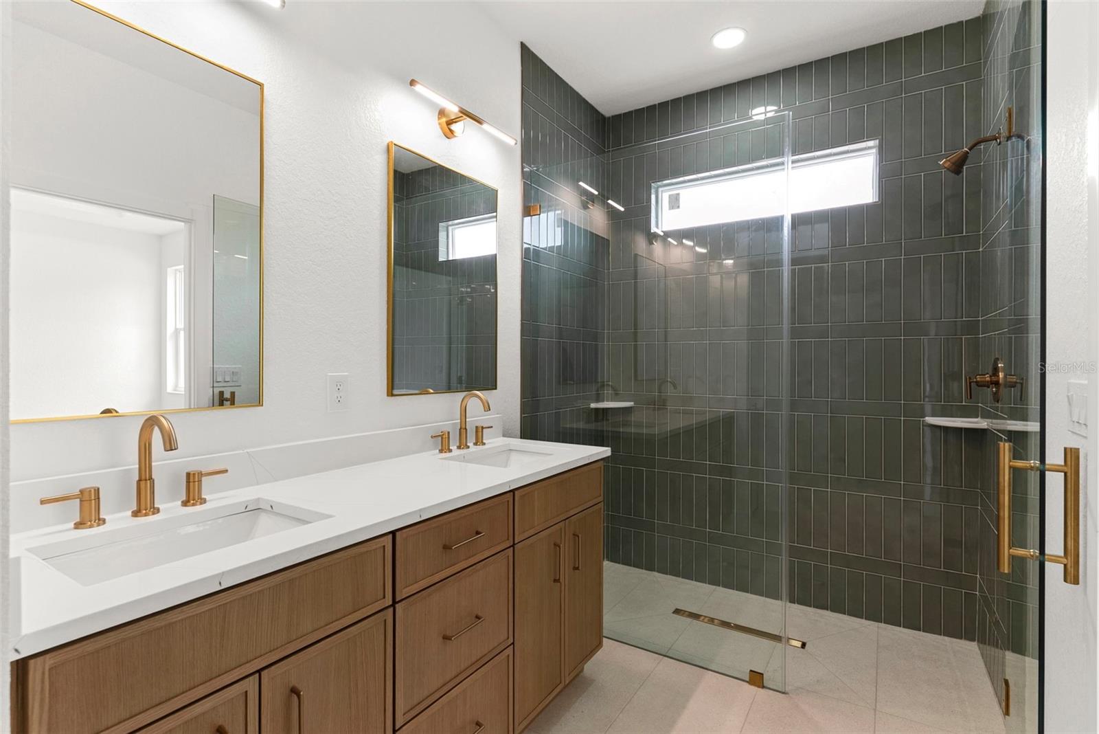 BONITA - Residential