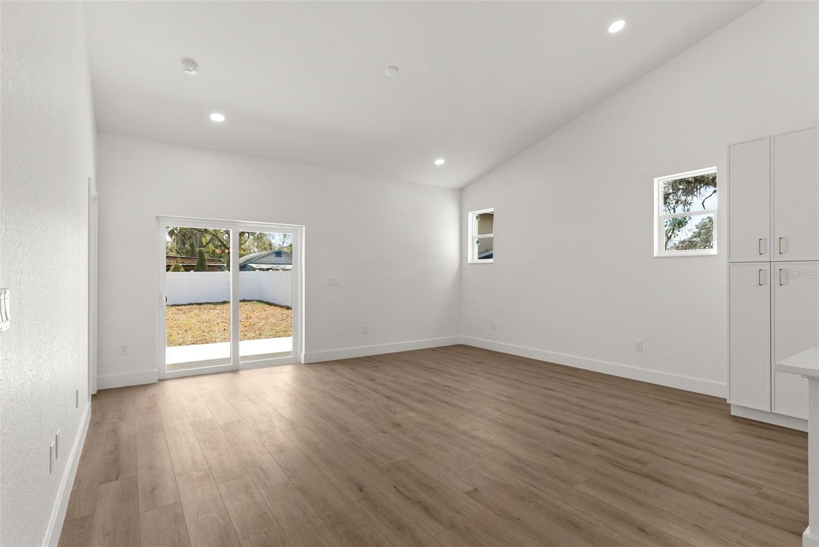 BONITA - Residential