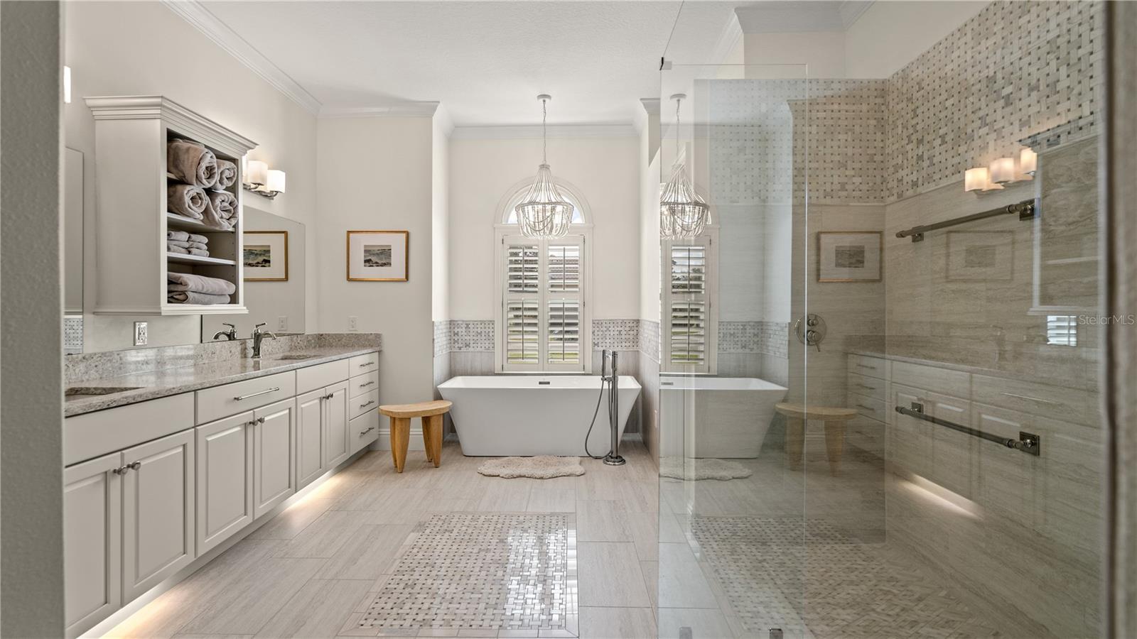 KENSINGTON PARK - Residential