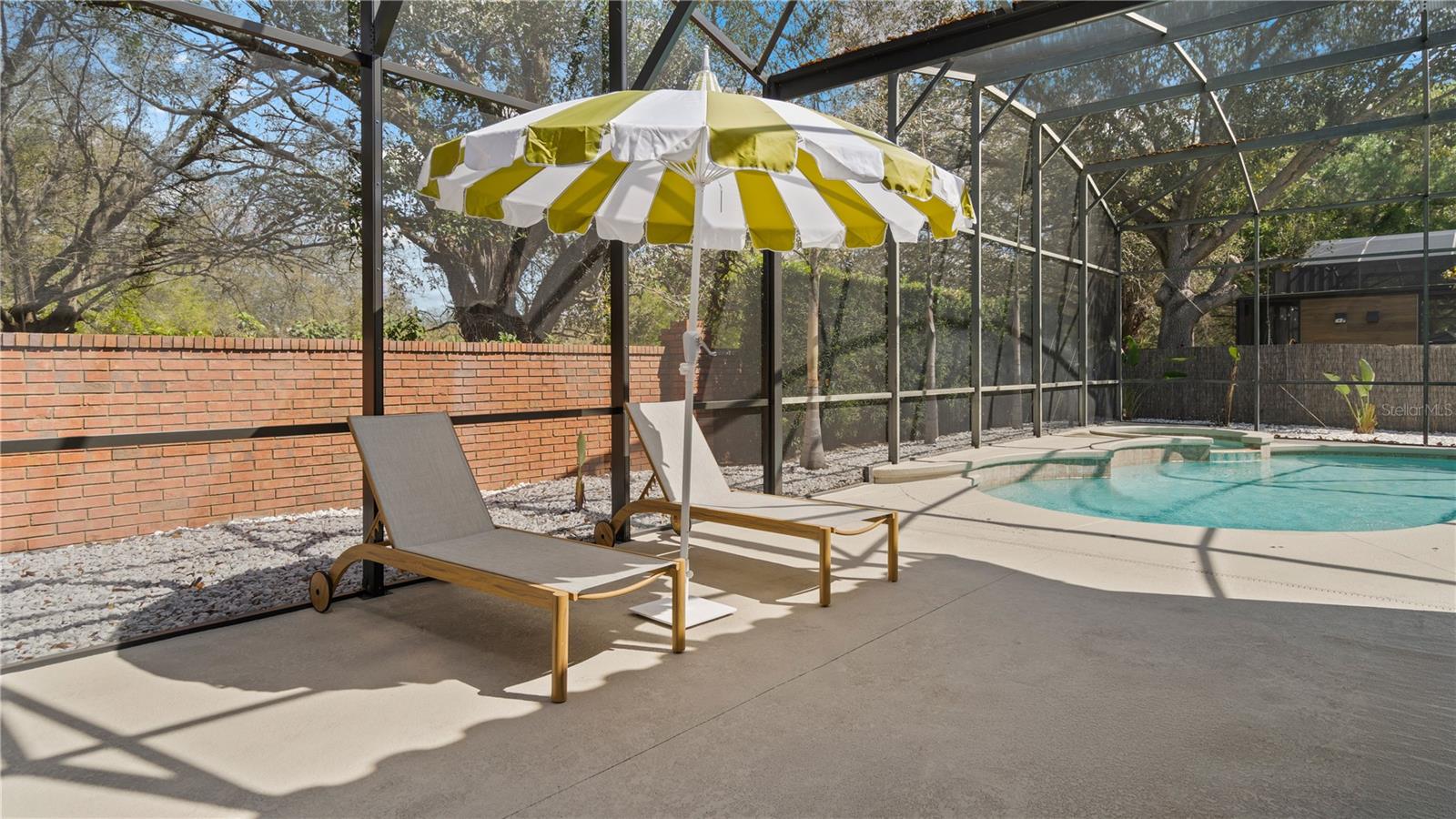 KENSINGTON PARK - Residential