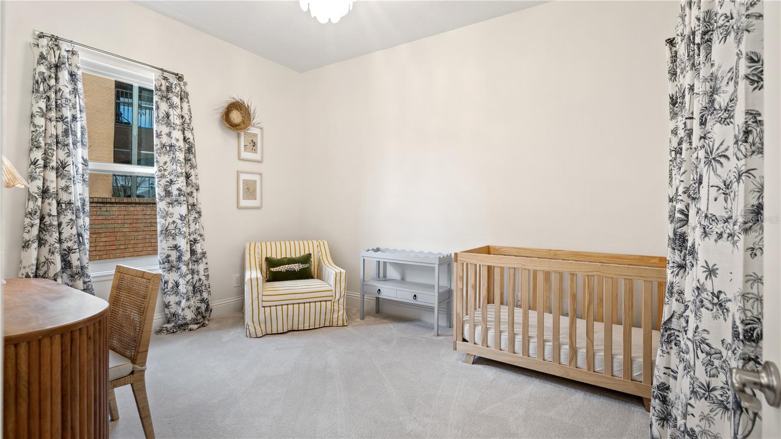 KENSINGTON PARK - Residential