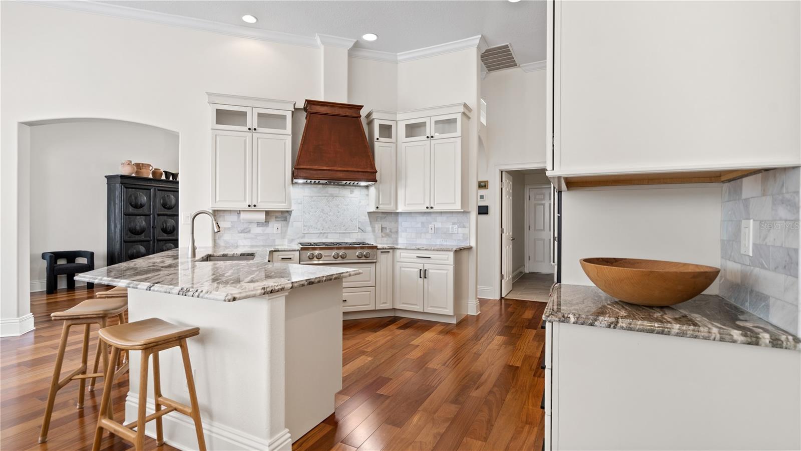 4811 KEENELAND CIRCLE