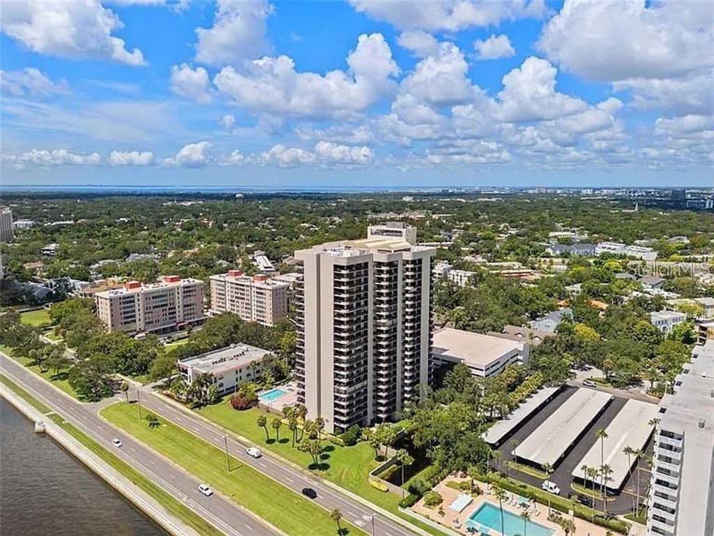 Photo of 2413 Bayshore Boulevard #201, Tampa, FL 33629 (MLS # TB8495053)