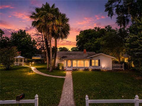 Photo of 1635 Gertrude Place, Mount Dora, FL 32757 (MLS # O6415401)