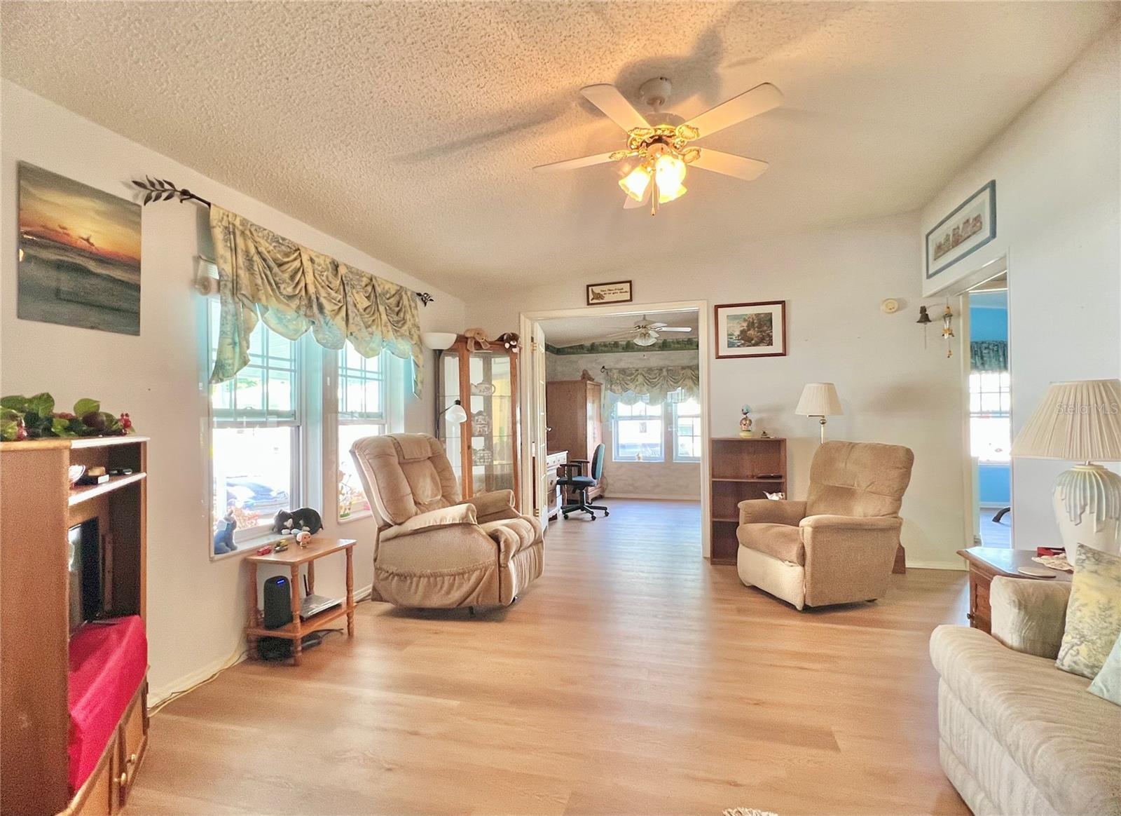 PALM HILL MOBILE HOME PARK UNREC - Residential