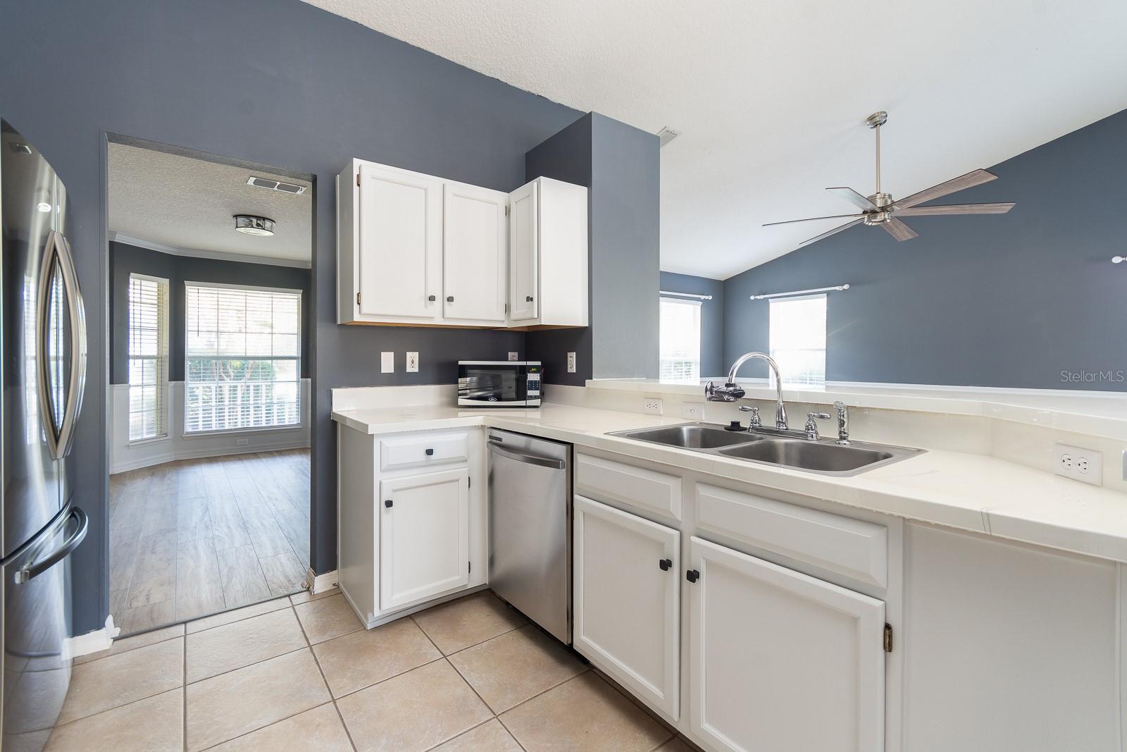 MENTONE - Residential Lease