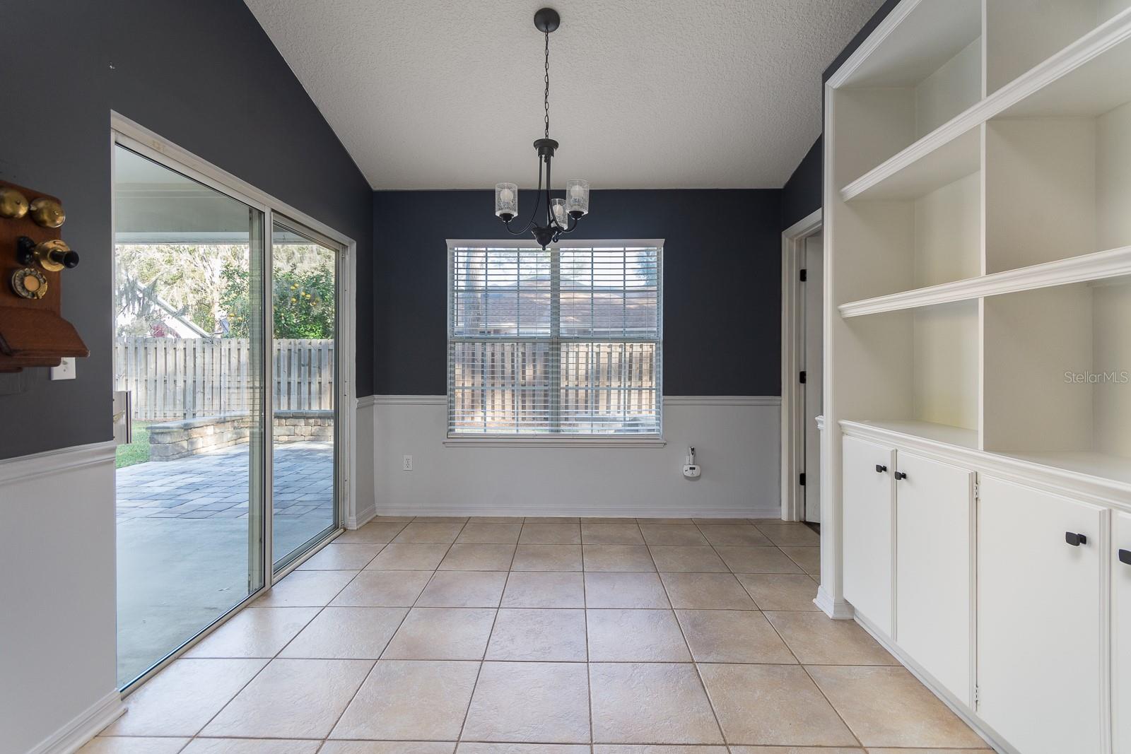 MENTONE - Residential Lease