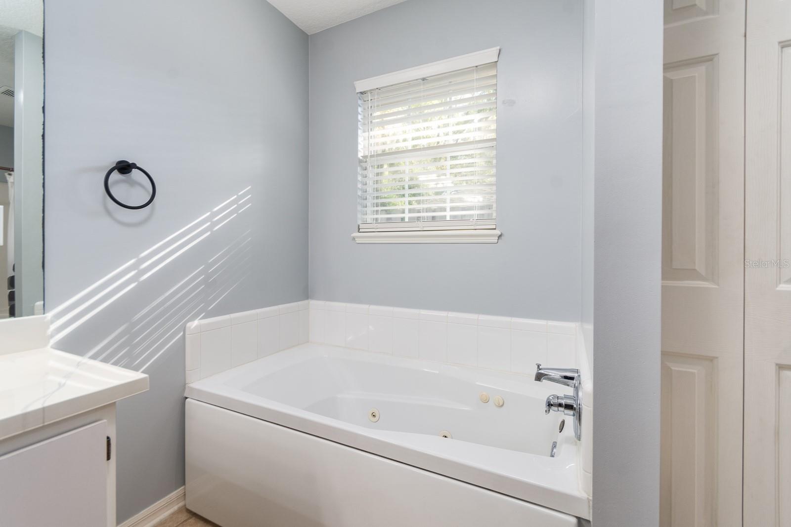 MENTONE - Residential Lease