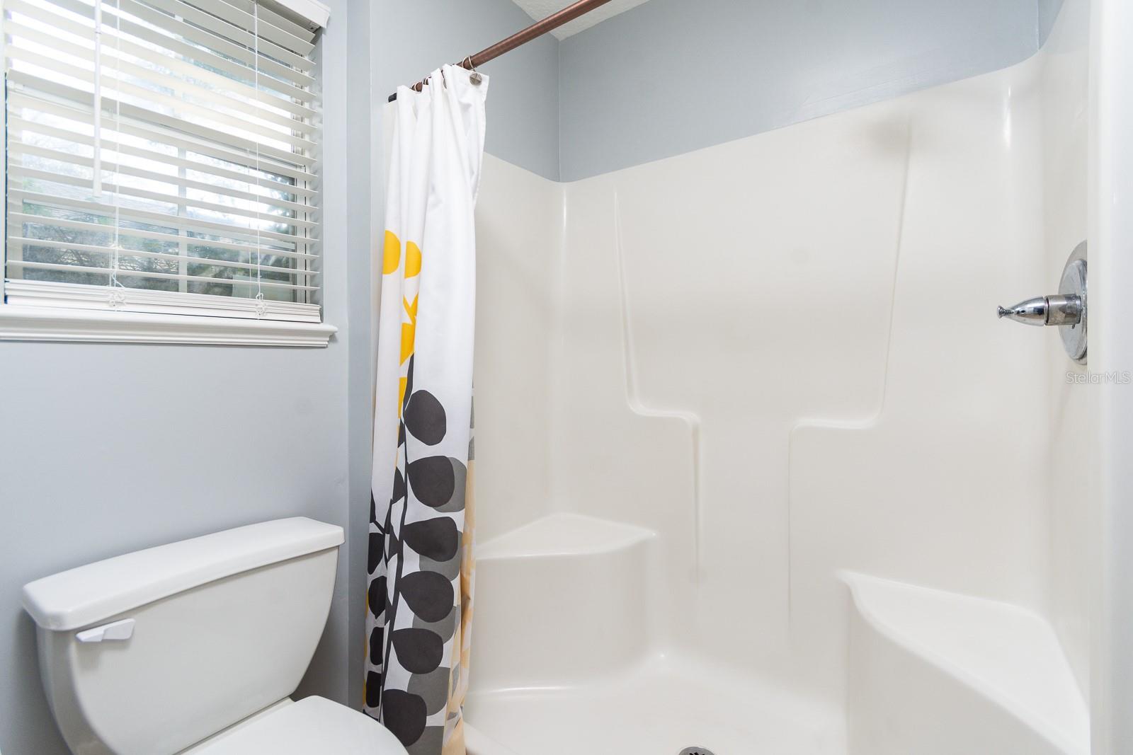 MENTONE - Residential Lease