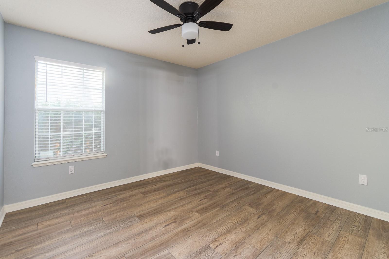 MENTONE - Residential Lease