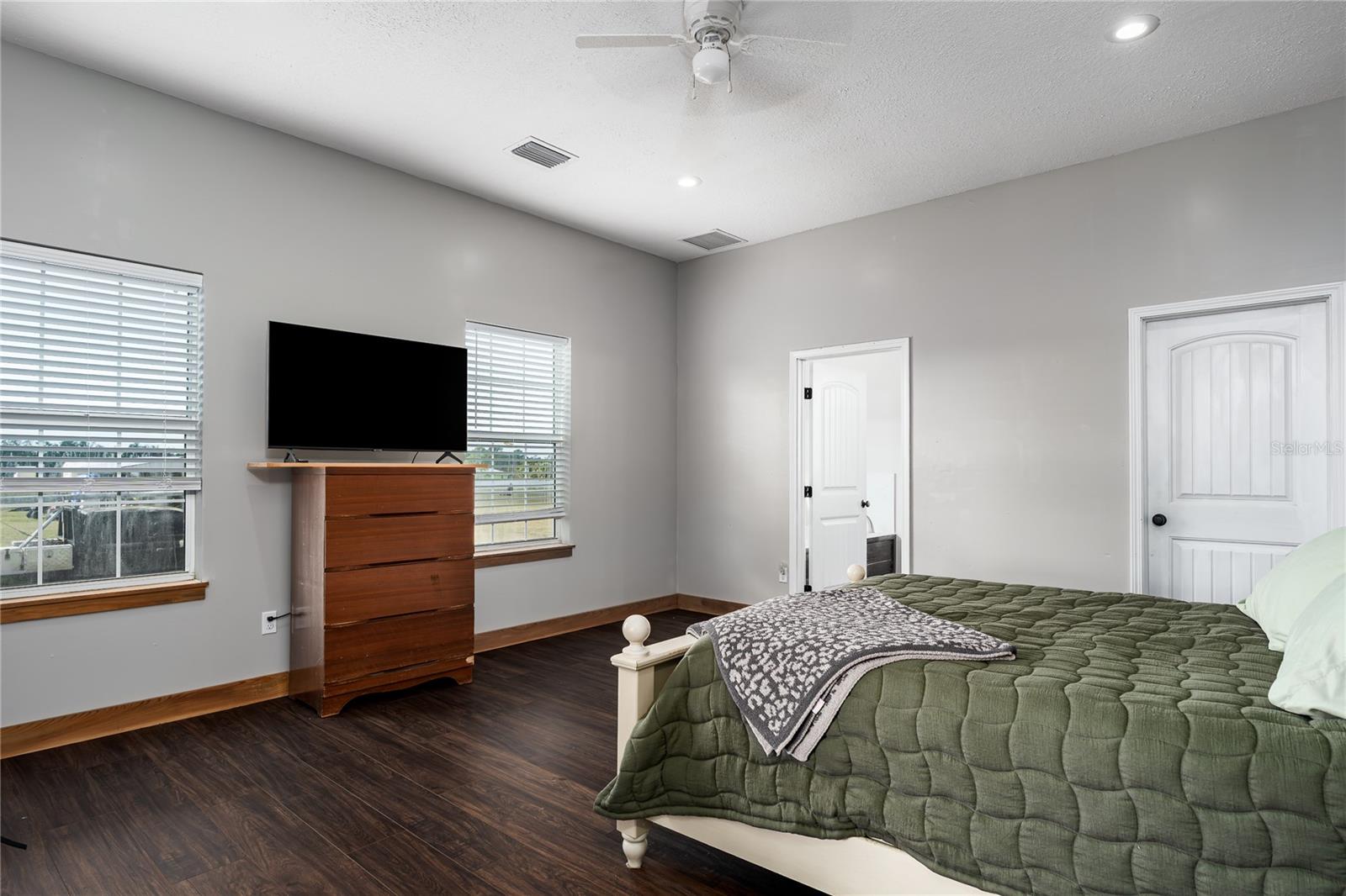 ACREAGE & UNREC - Residential