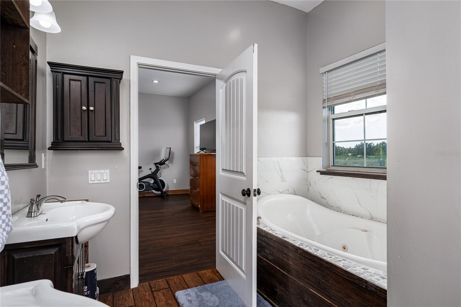 ACREAGE & UNREC - Residential