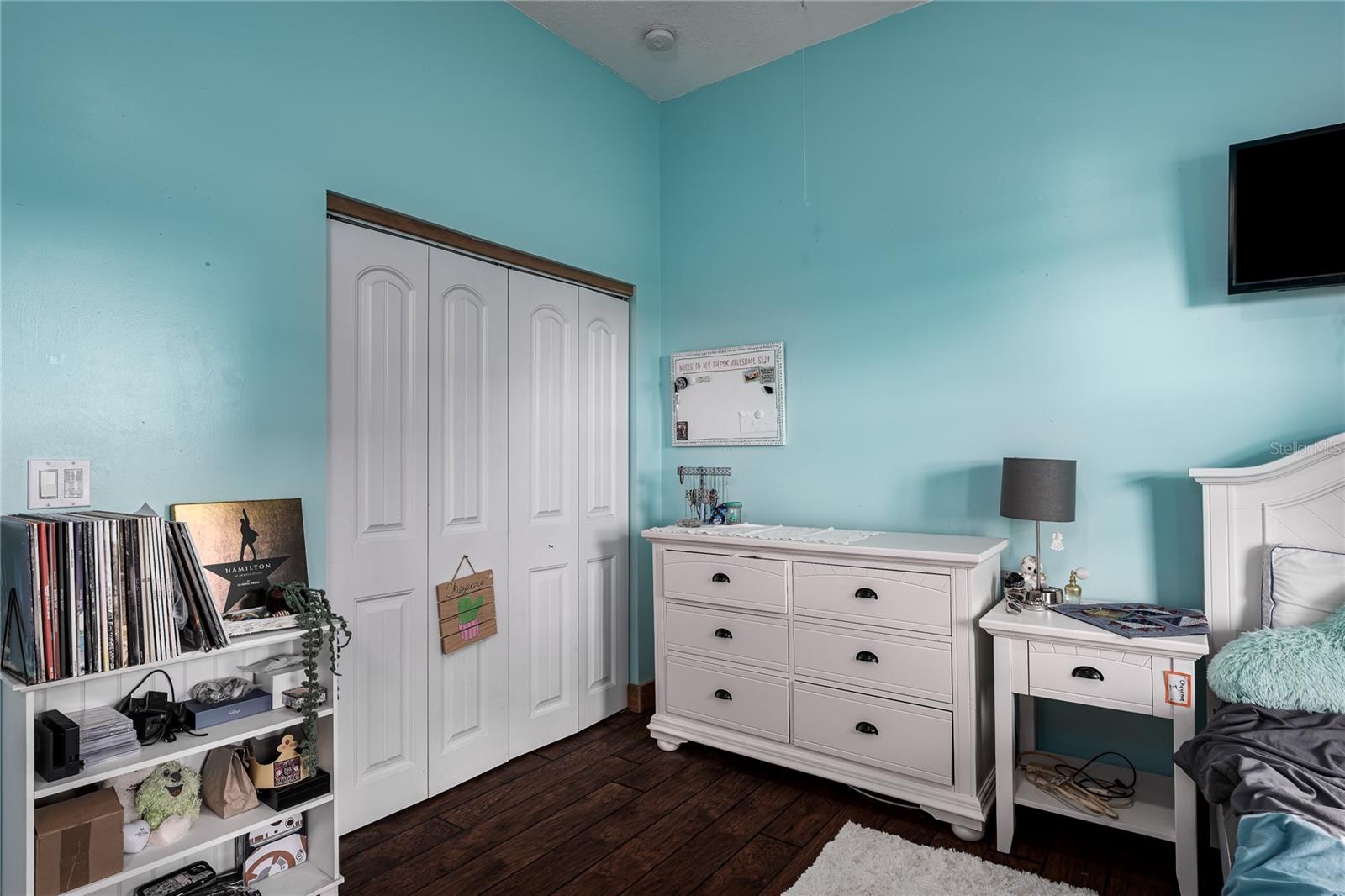 ACREAGE & UNREC - Residential