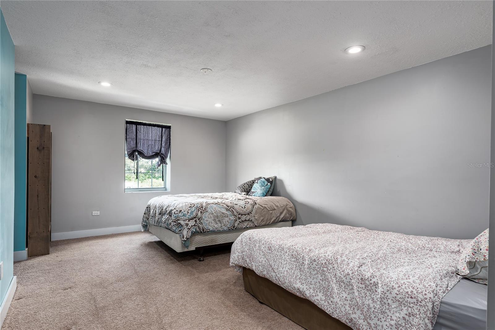 ACREAGE & UNREC - Residential