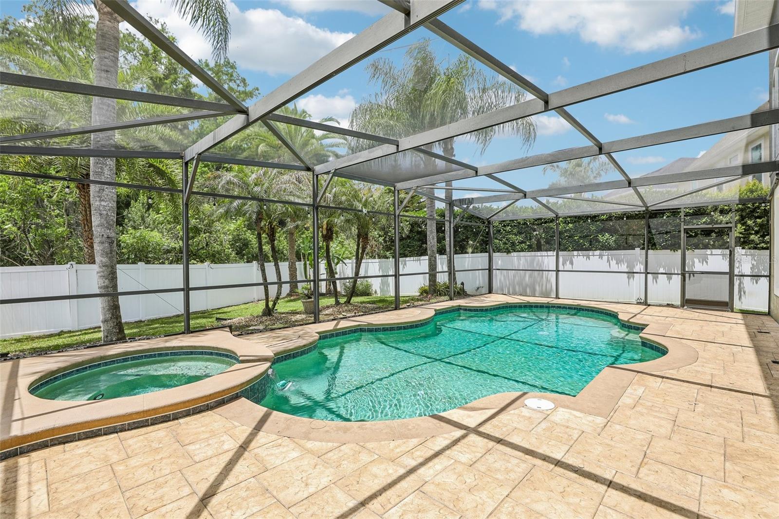 907 SPRING OAK CIRCLE