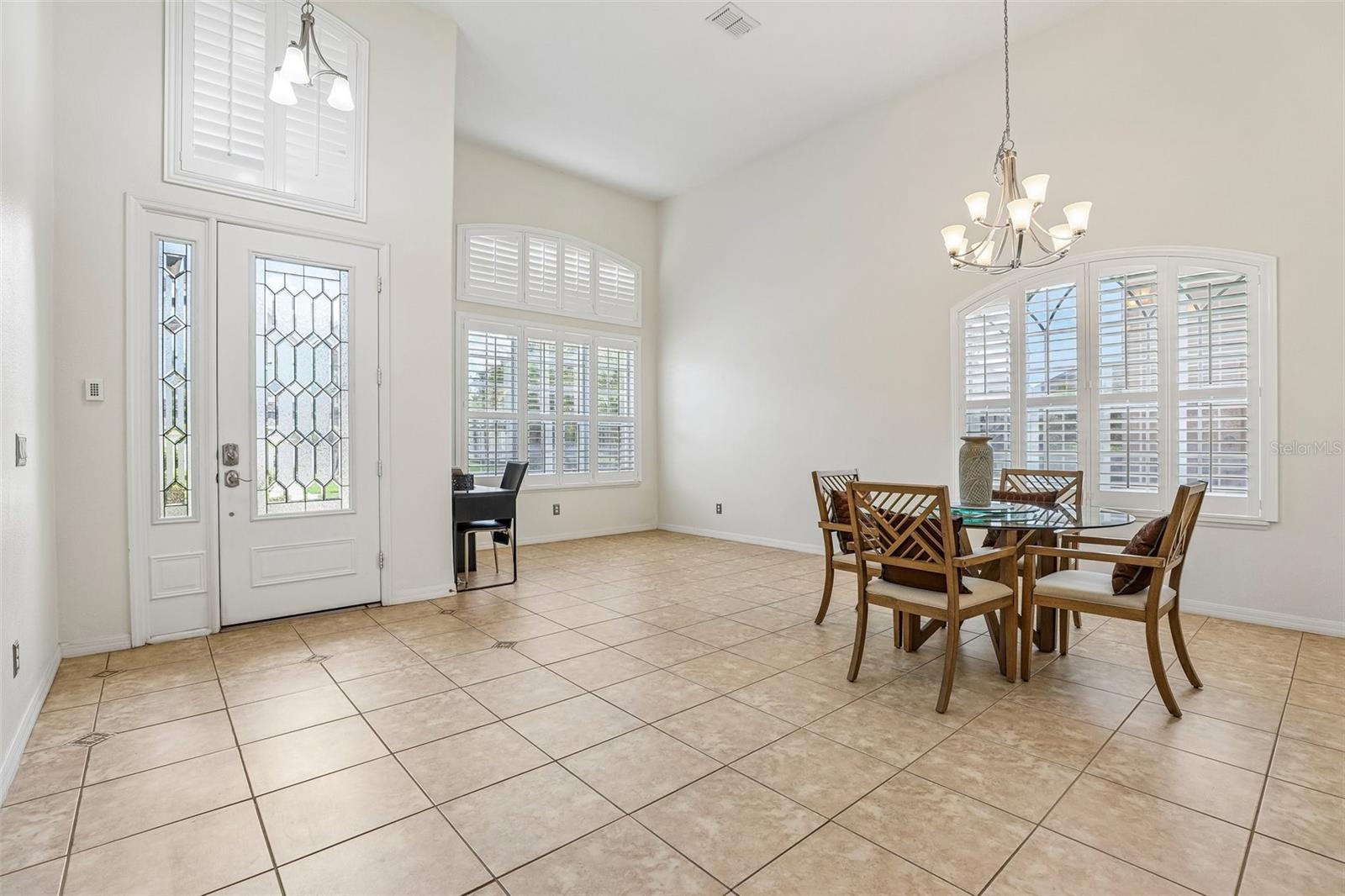 907 SPRING OAK CIRCLE