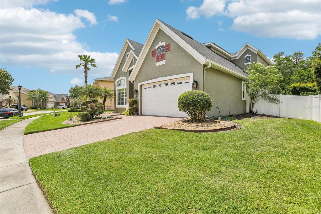 Photo of 907 Spring Oak Circle, Orlando, FL 32828 (MLS # O6404977)