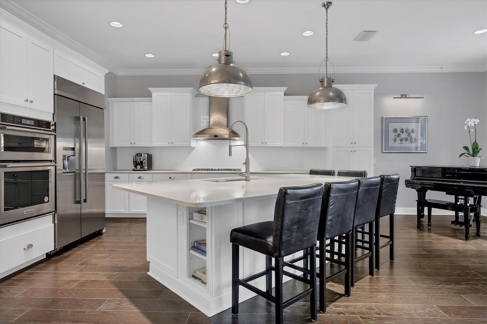 COUNTRY CLUB EAST AT LAKEWD RNCH SS - Residential