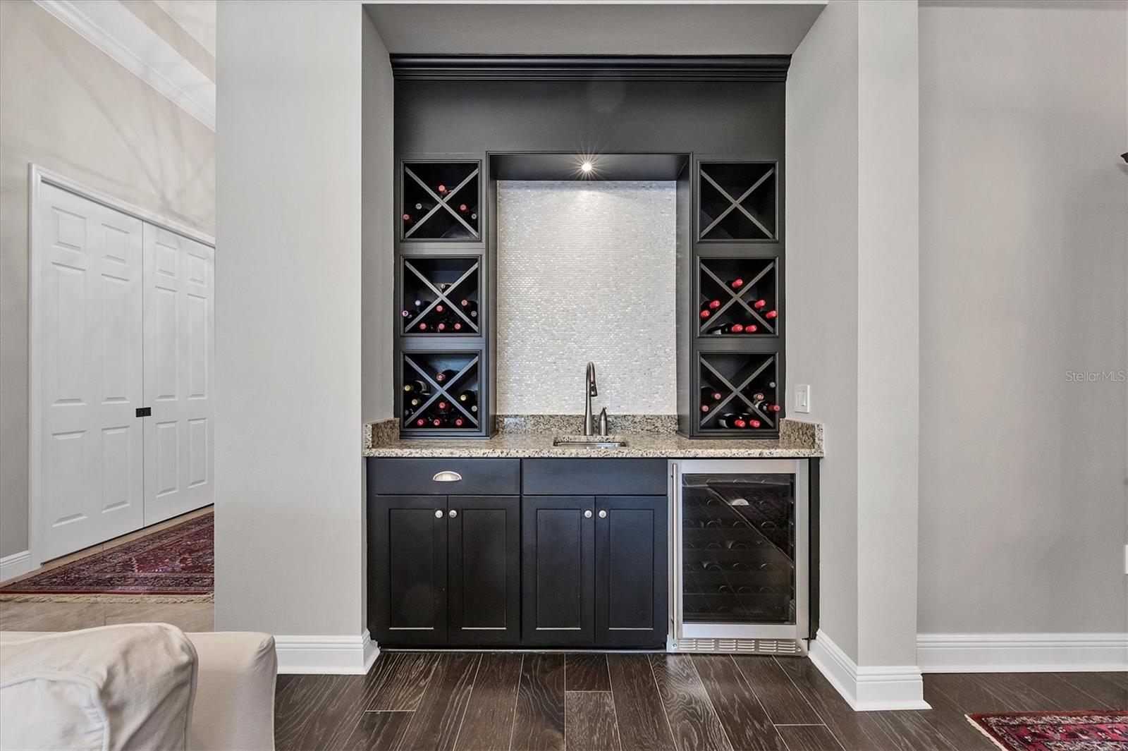 COUNTRY CLUB EAST AT LAKEWD RNCH SS - Residential