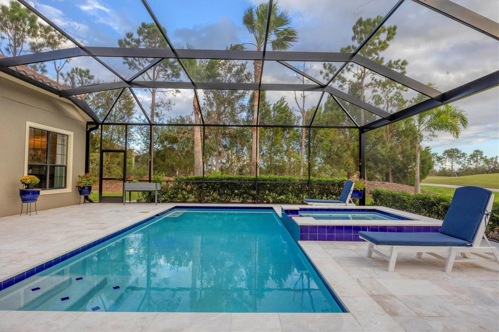 COUNTRY CLUB EAST AT LAKEWD RNCH SS - Residential