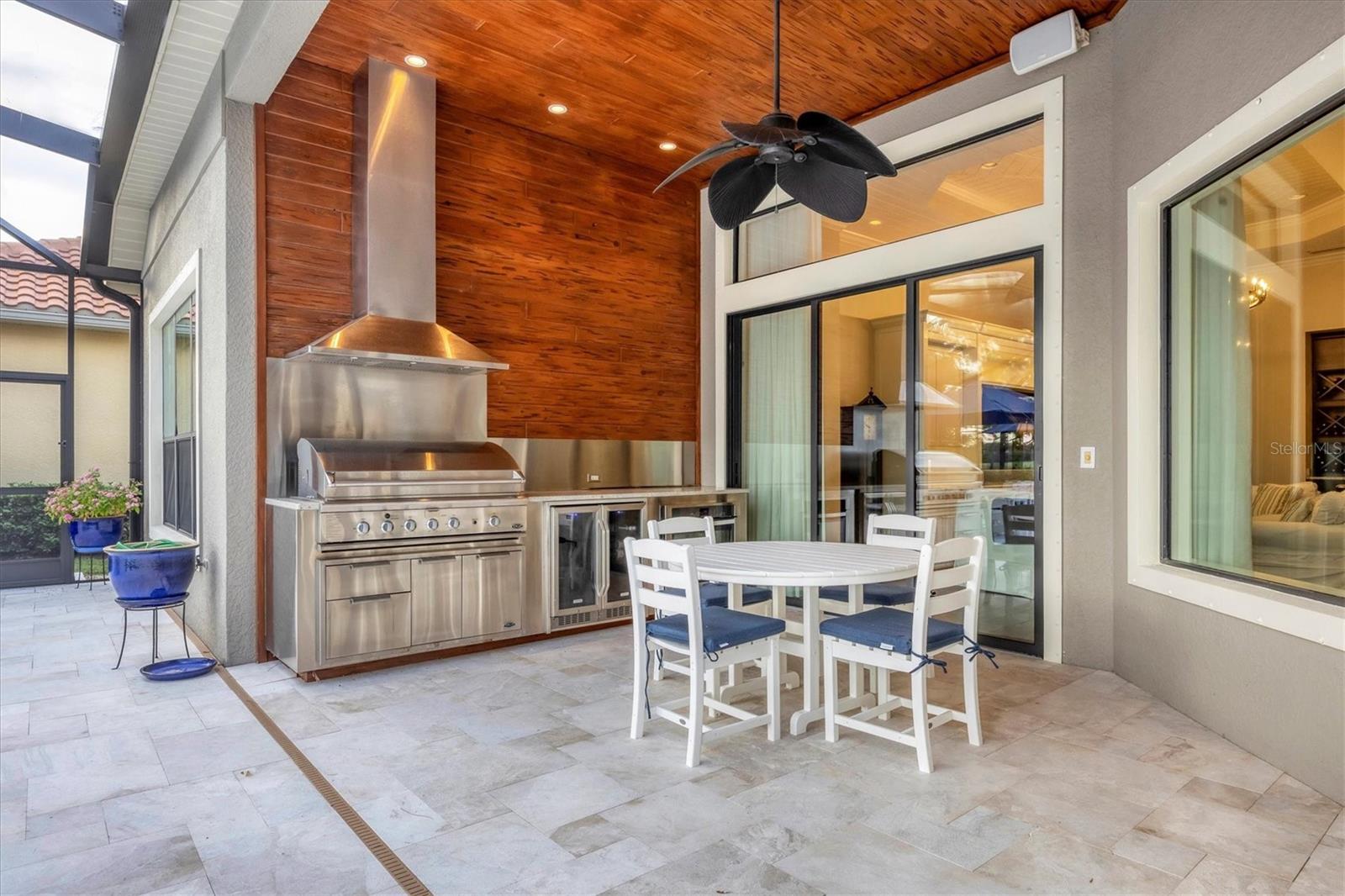 COUNTRY CLUB EAST AT LAKEWD RNCH SS - Residential