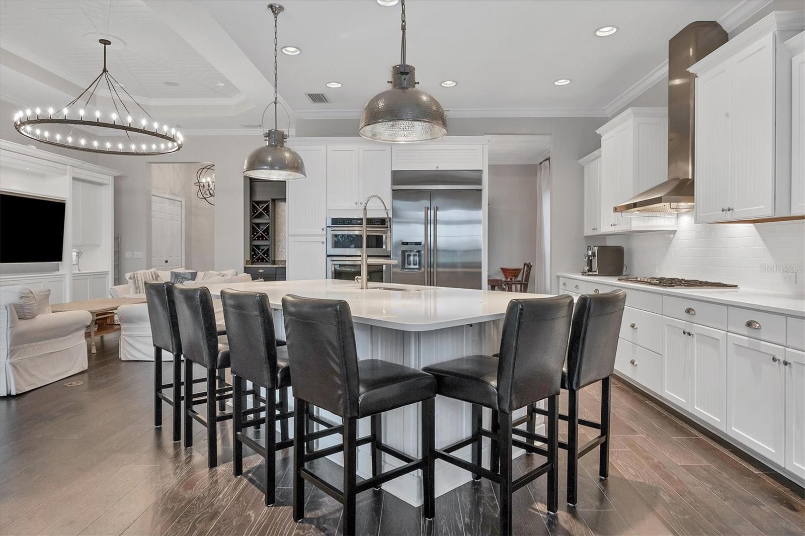 COUNTRY CLUB EAST AT LAKEWD RNCH SS - Residential