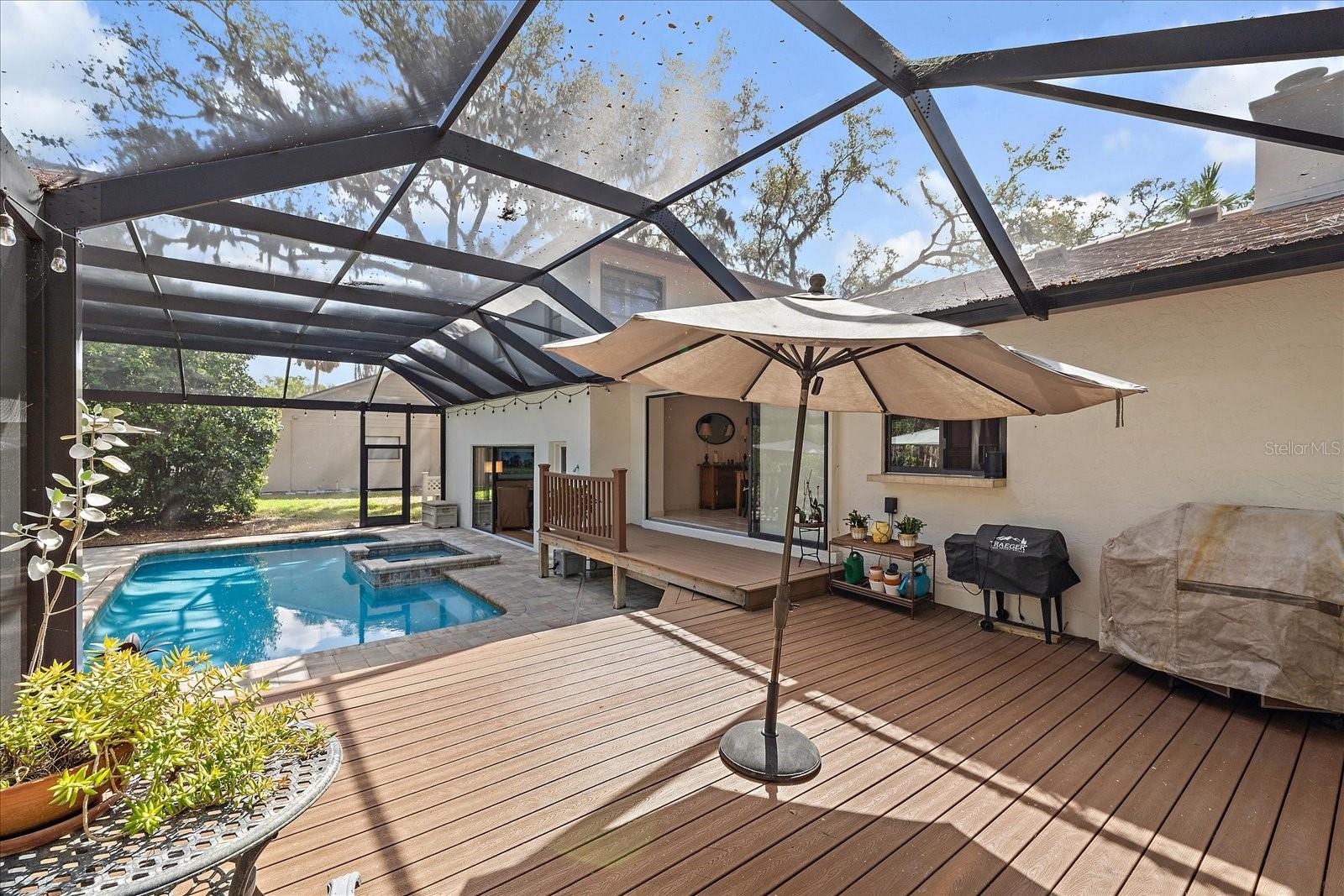 SHERWOOD FOREST - Residential