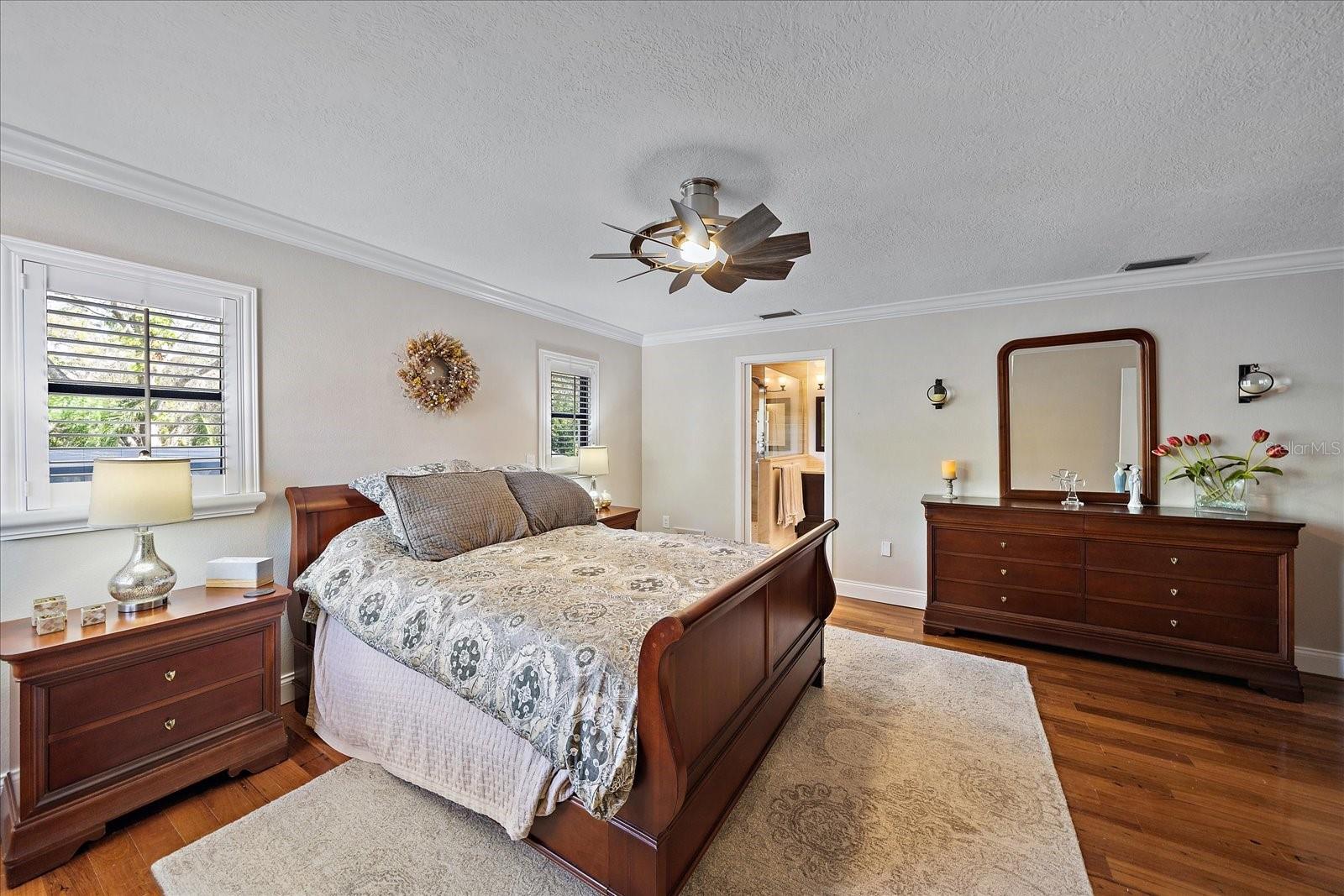 SHERWOOD FOREST - Residential