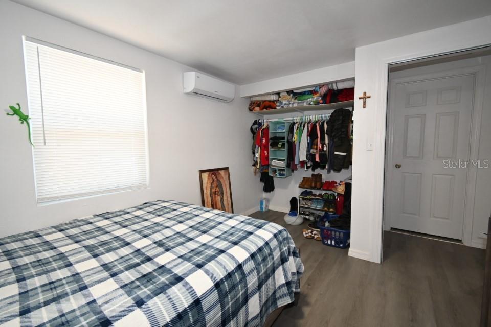 CLINTON AVE HEIGHTS - Residential