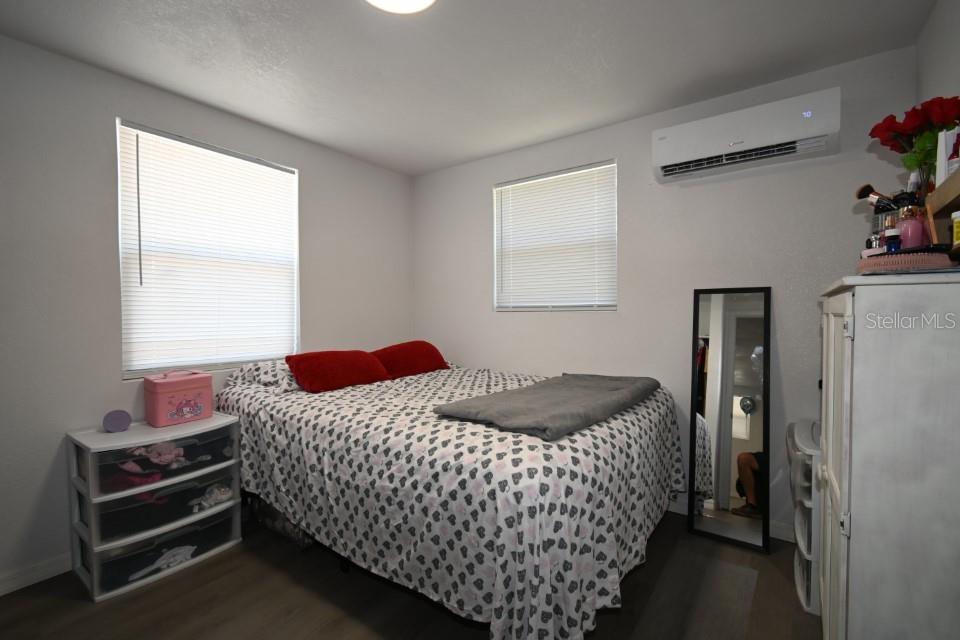 CLINTON AVE HEIGHTS - Residential