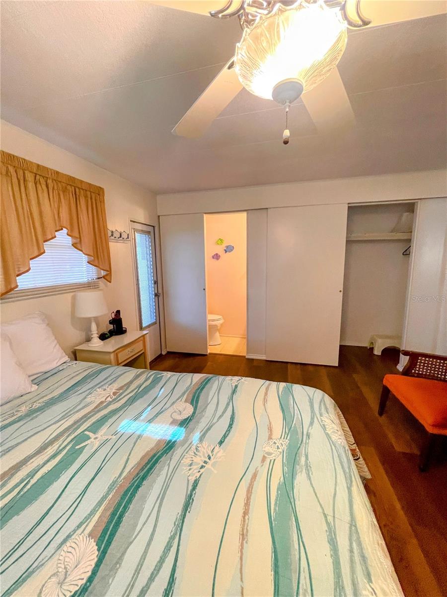 COUNTRY CLUB ESTATES - Residential