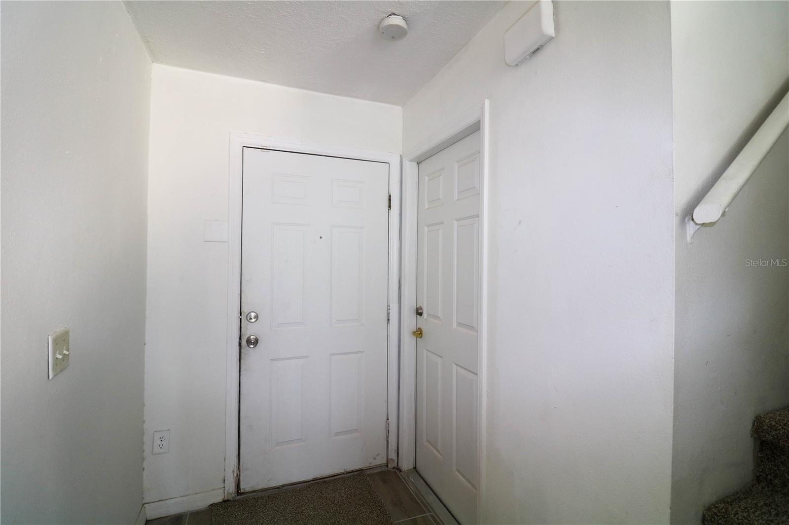 927 WASHINGTON PALM LOOP