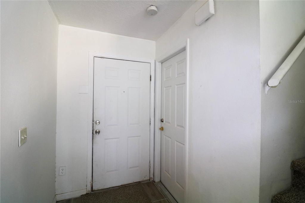 Photo of 927 Washington Palm Loop, Davenport, FL 33897 (MLS # O6333010)