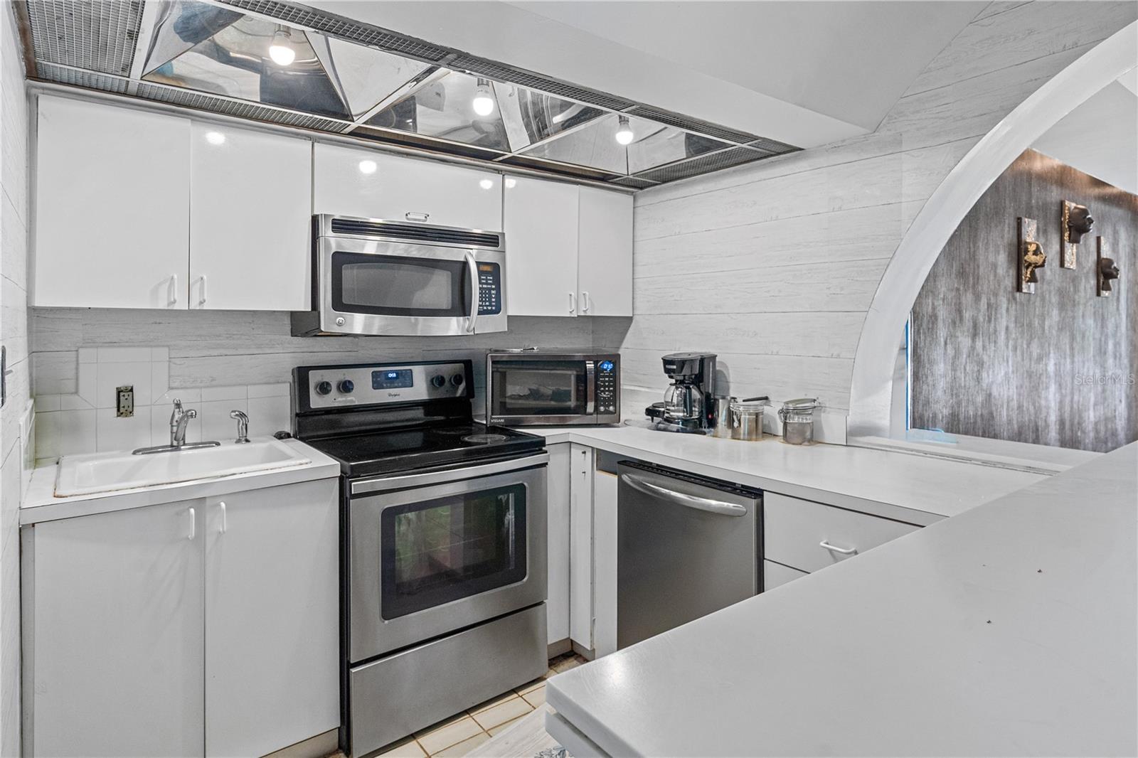 SWEETWATER CLUB UN 1-A - Residential