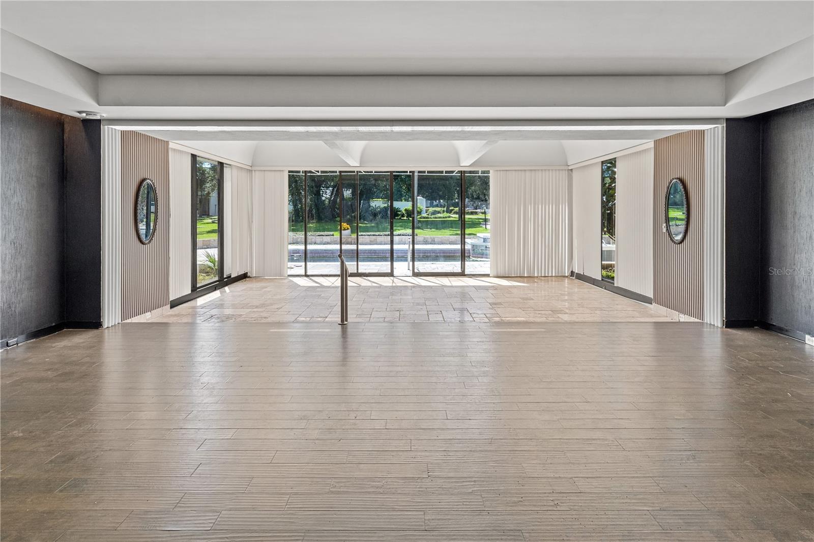 SWEETWATER CLUB UN 1-A - Residential