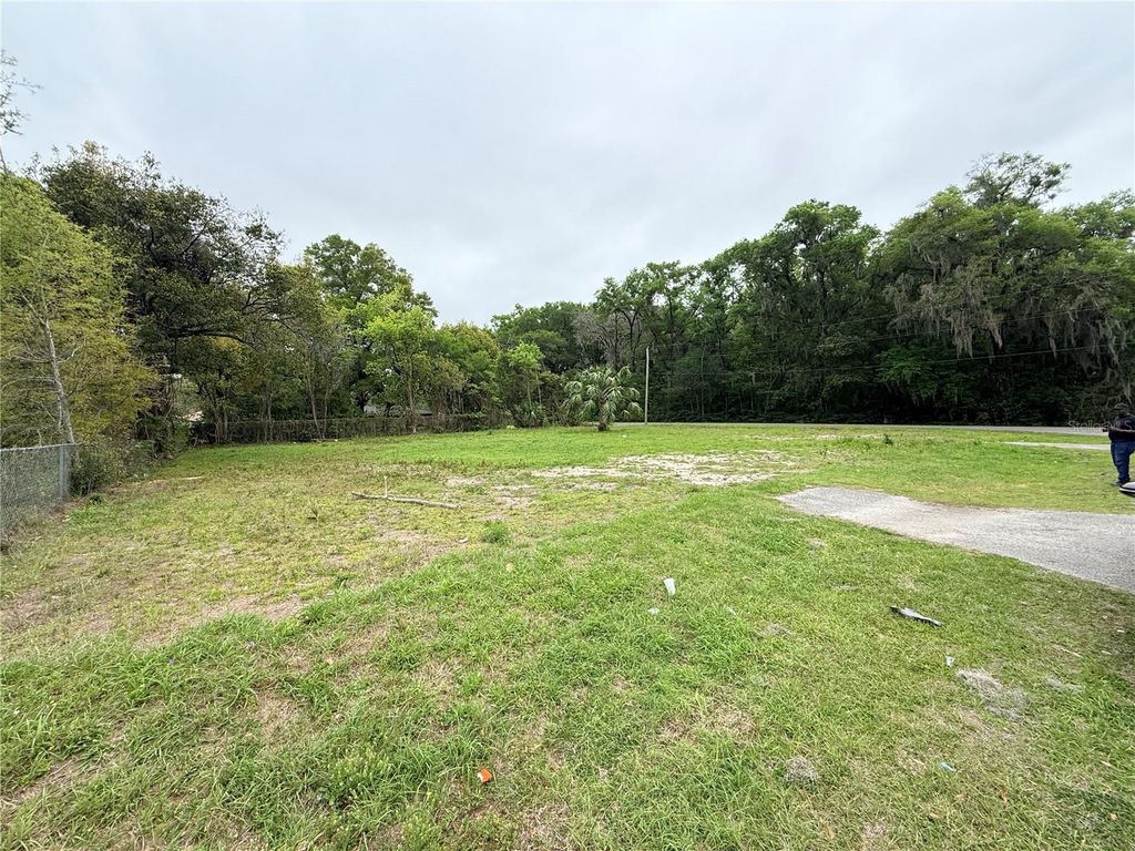 Photo of 2281 NW 7th Street, Ocala, FL 34475 (MLS # OM721434)