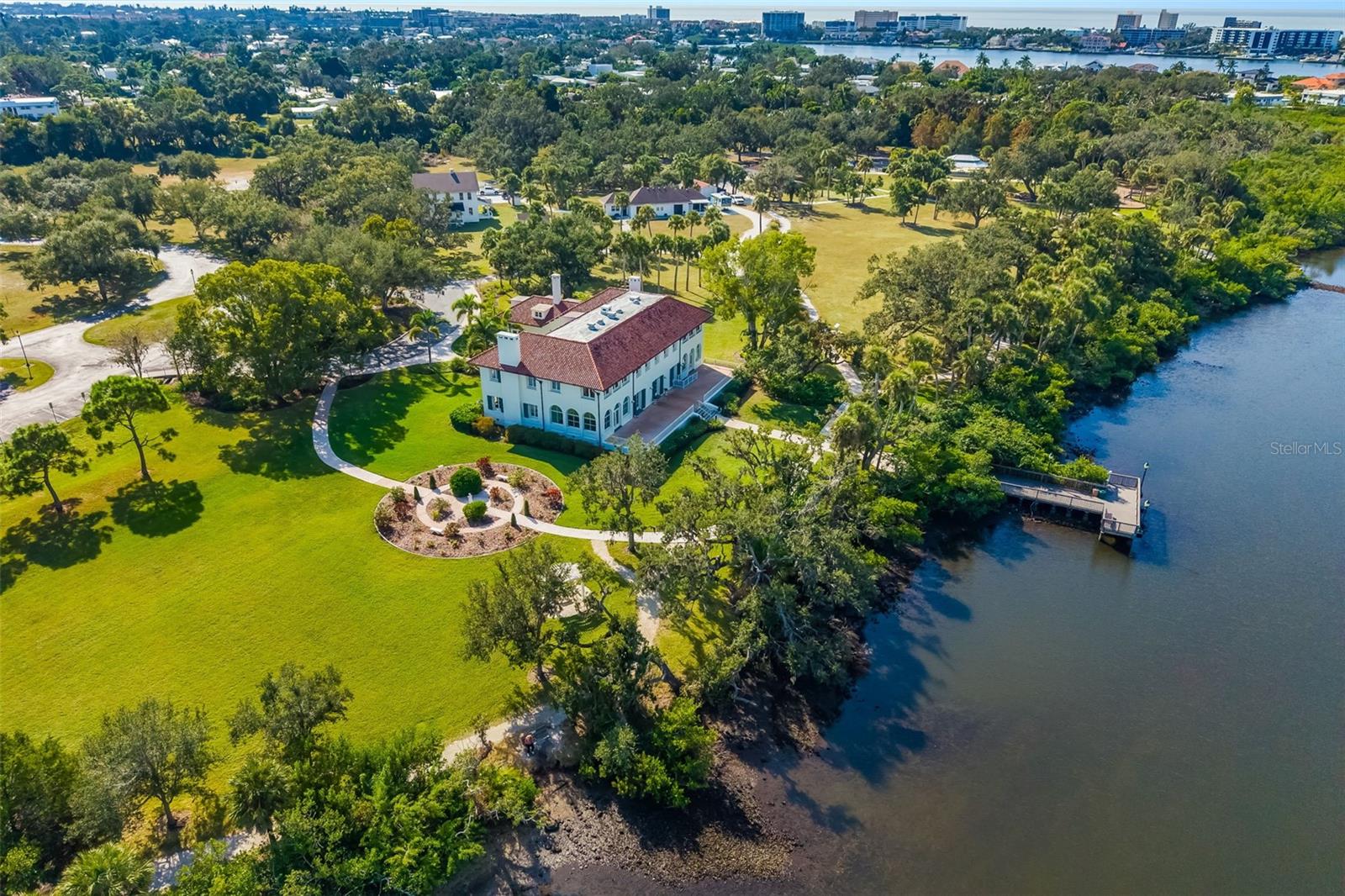 STRATHMORE RIVERSIDE I - Residential