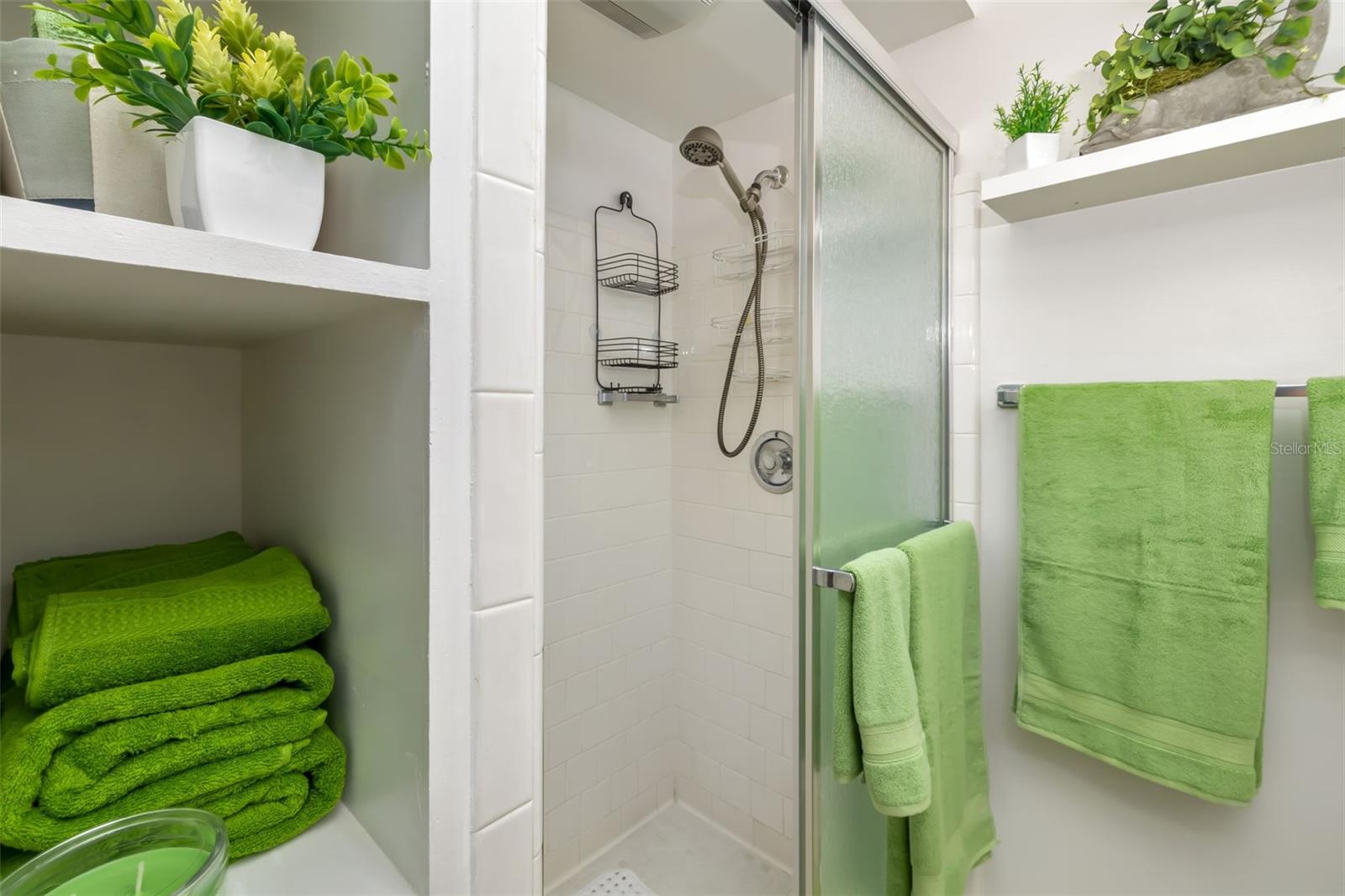 STRATHMORE RIVERSIDE I - Residential