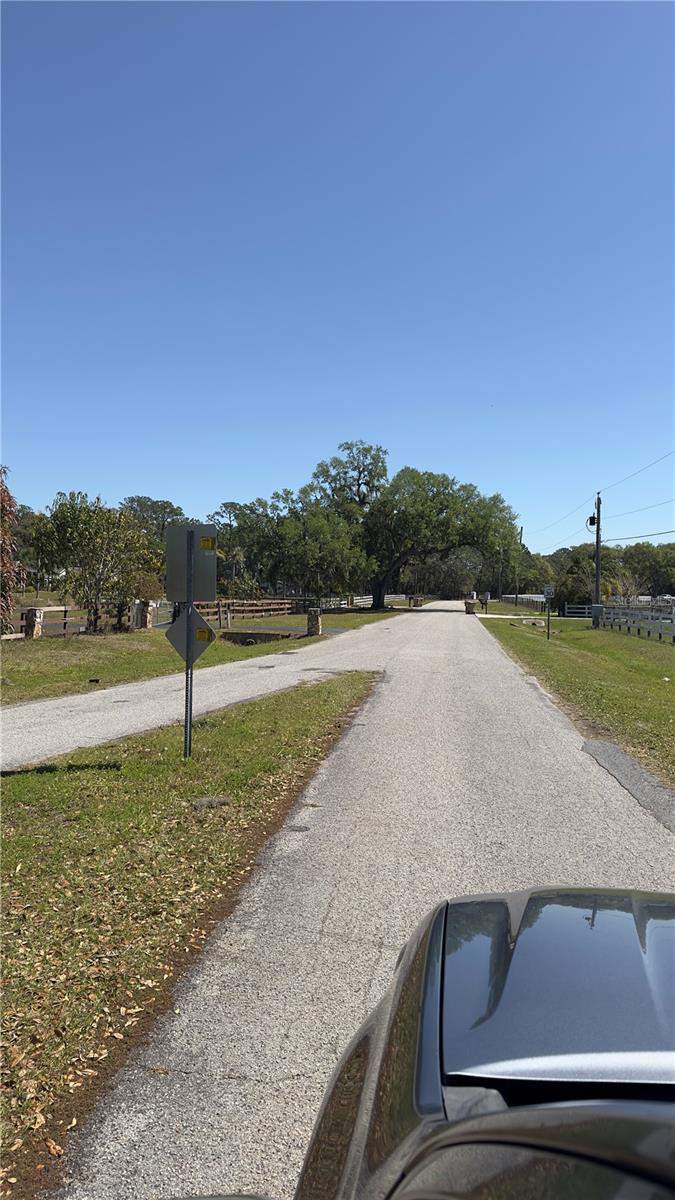 RUNNYMEDE RANCHLANDS UNIT 1 - Land