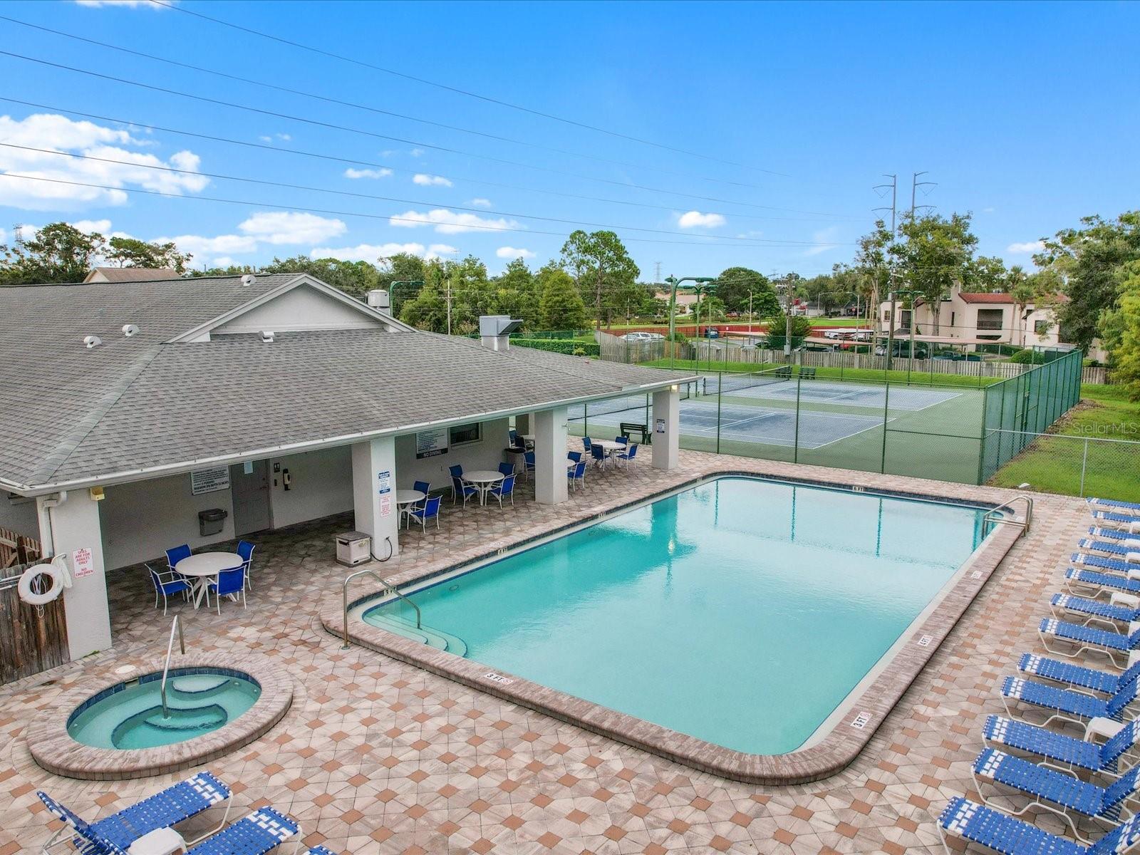 BROOKFIELD - Residential