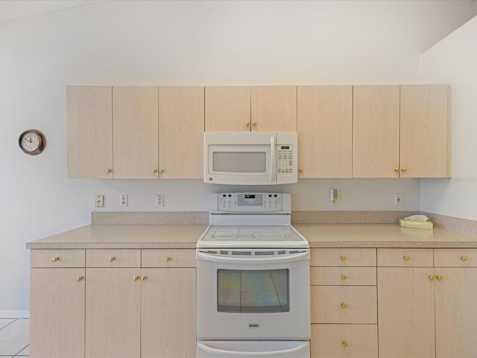 BROOKFIELD - Residential