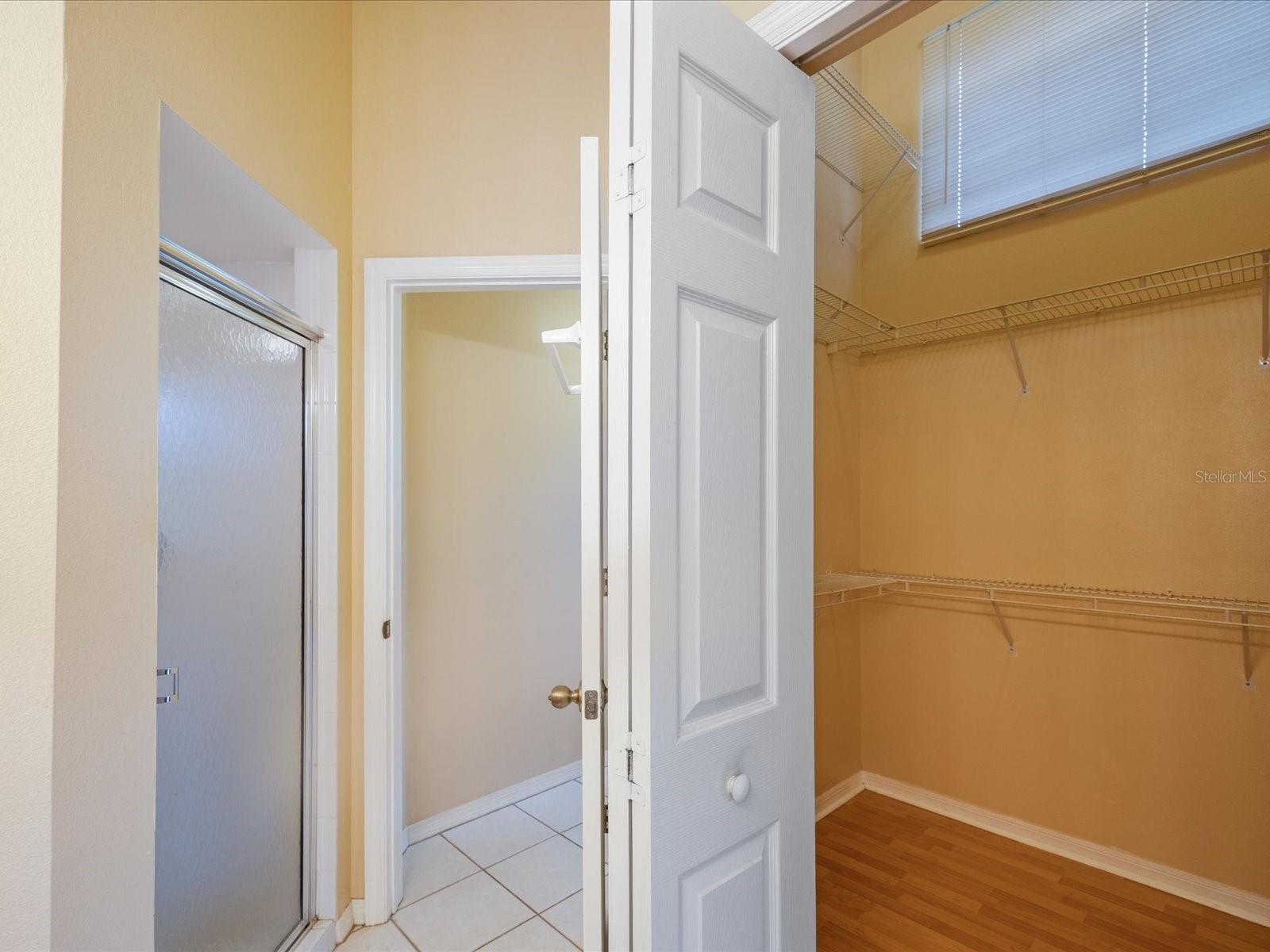 BROOKFIELD - Residential