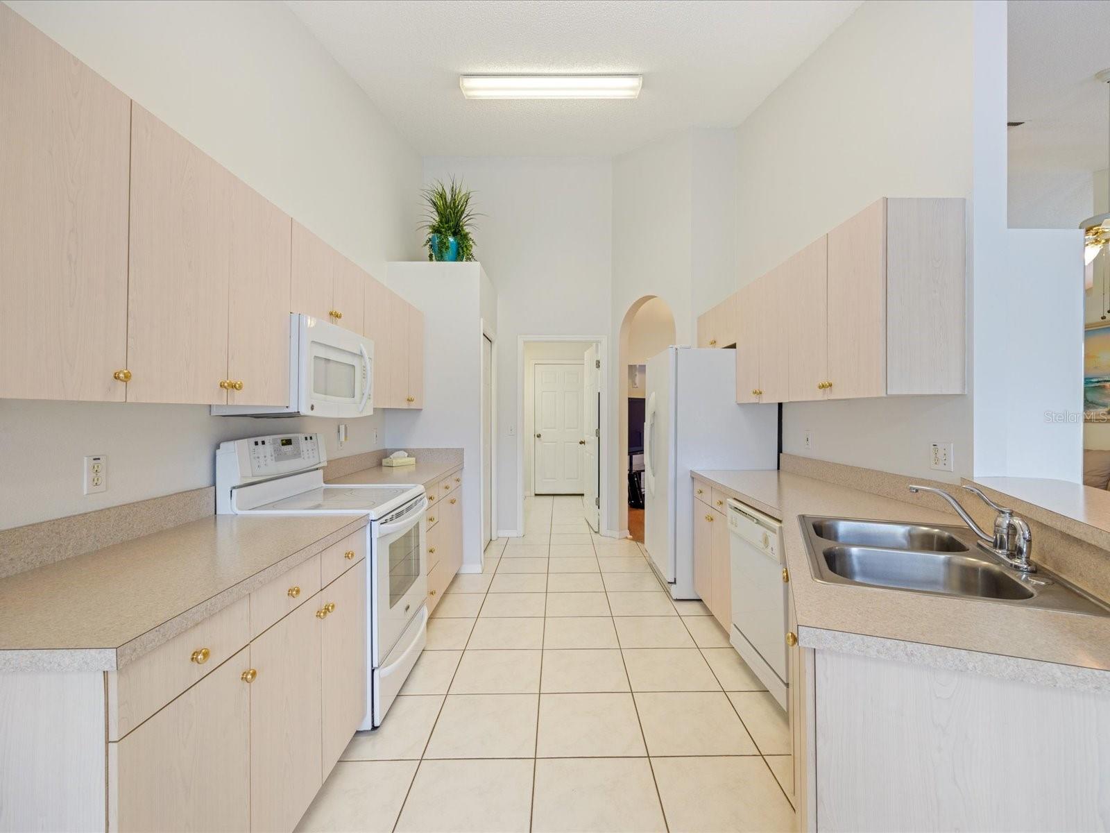 BROOKFIELD - Residential