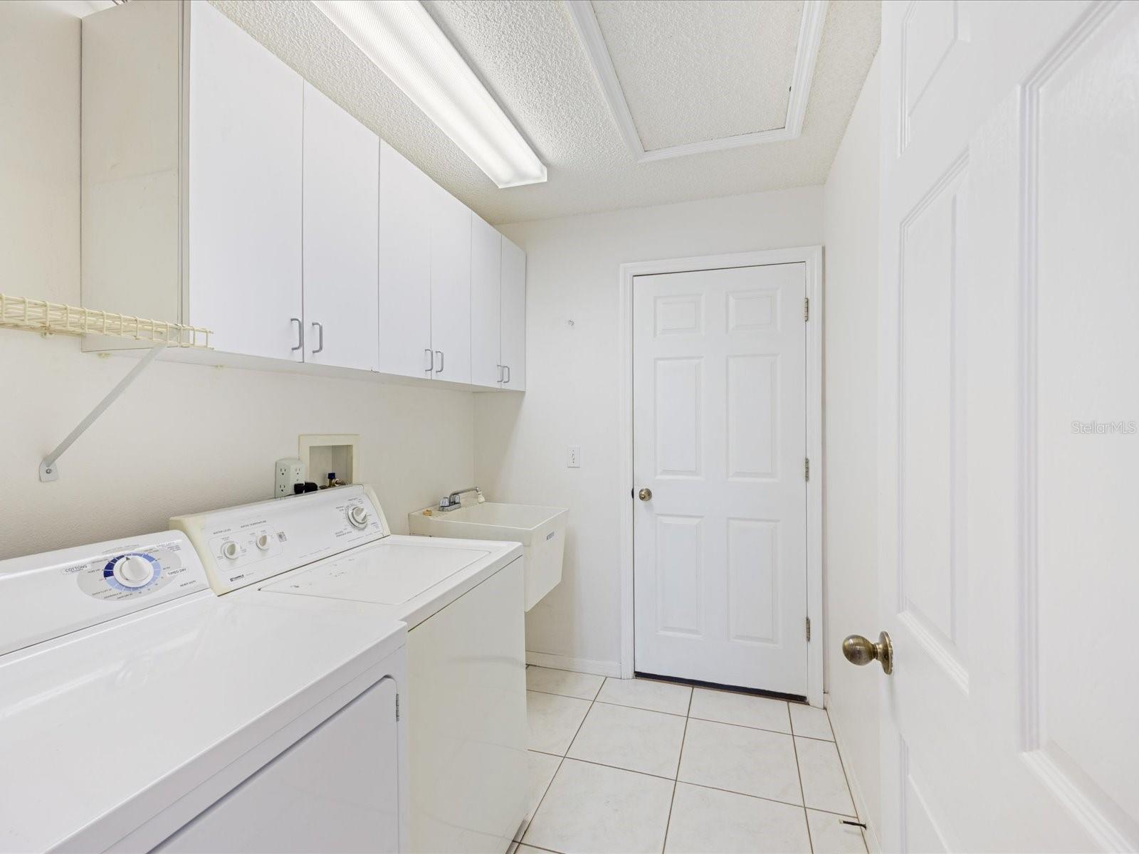 BROOKFIELD - Residential