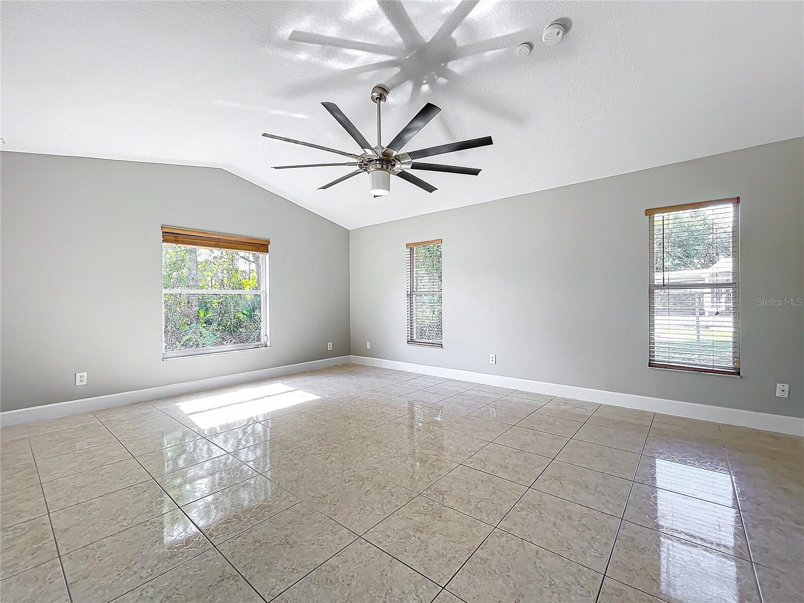 NELSON COURT - Residential