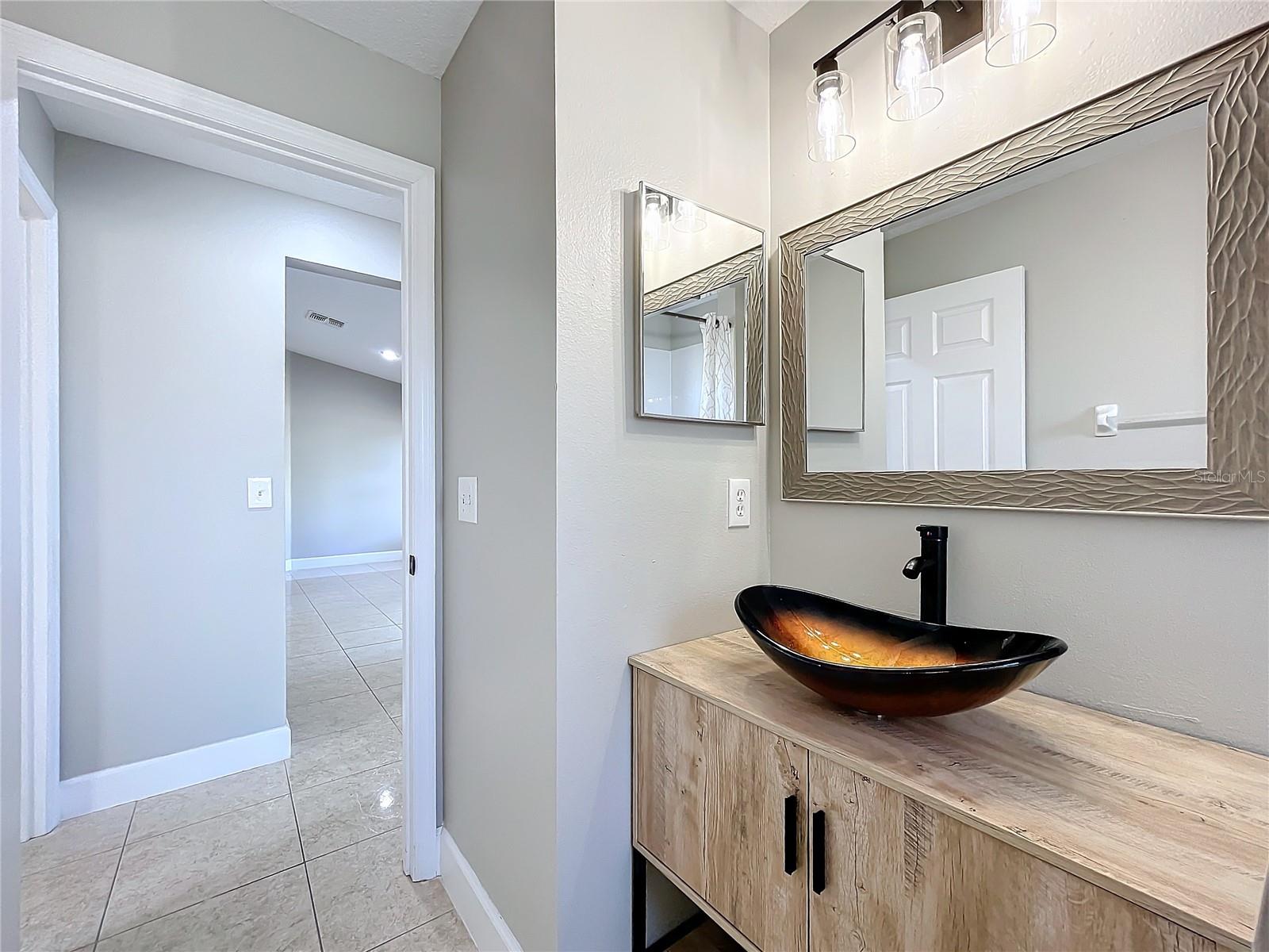 NELSON COURT - Residential