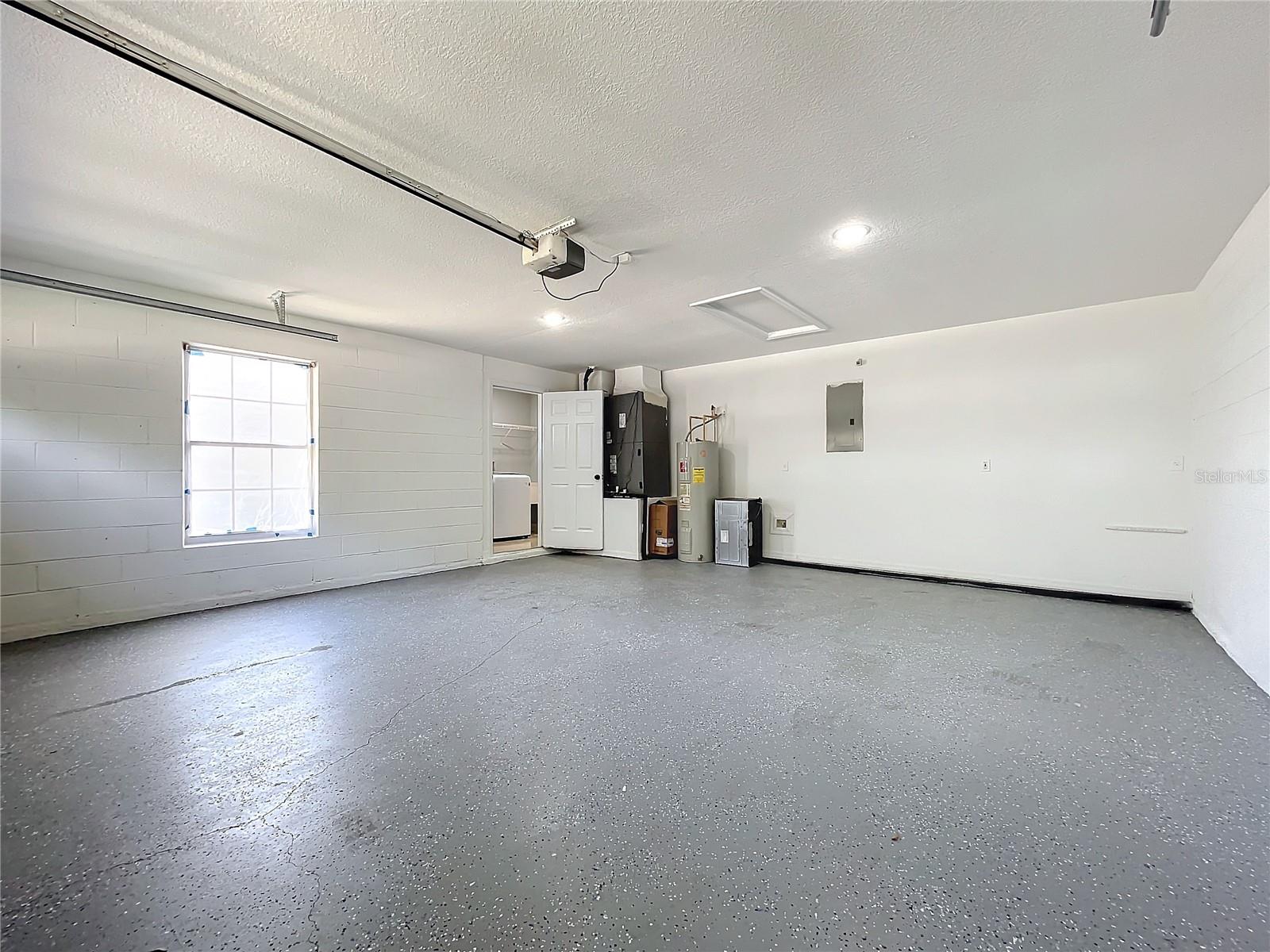 NELSON COURT - Residential